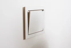 AMBIVALENZ Fläpps Regal 40 x 40 cm Weiß