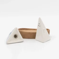 Batela Salz- und Pfefferstreuer Segelboot Design