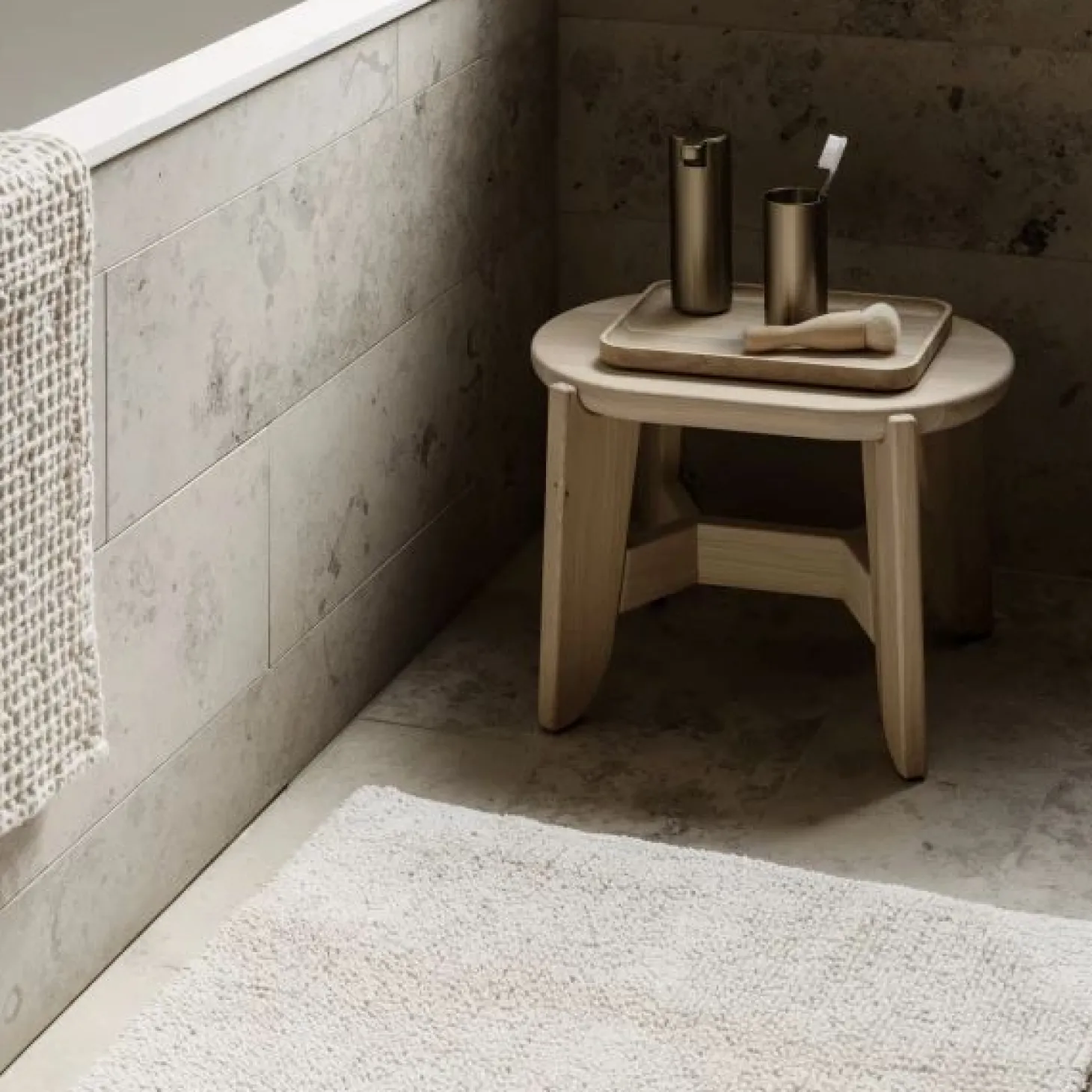 Blomus Modo Zahnputzbecher brass, metallic finish