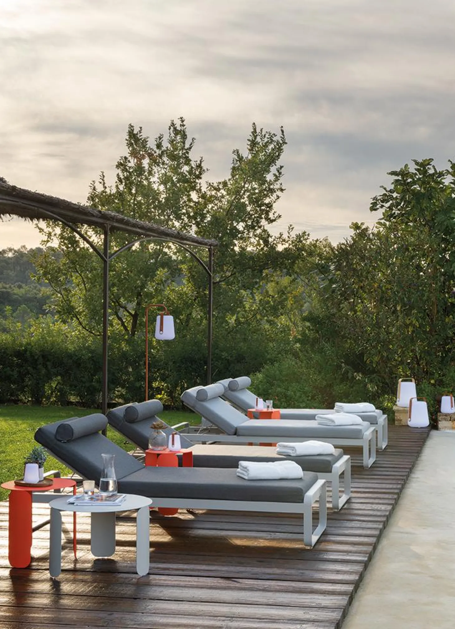 Fermob Bellevie Komfort-Sonnenliege D1 Marshmallow 79 Flanellgrau