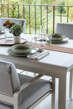 Fermob Bellevie Tisch 196 x 90cm mit Aufbewahrung Lakritze