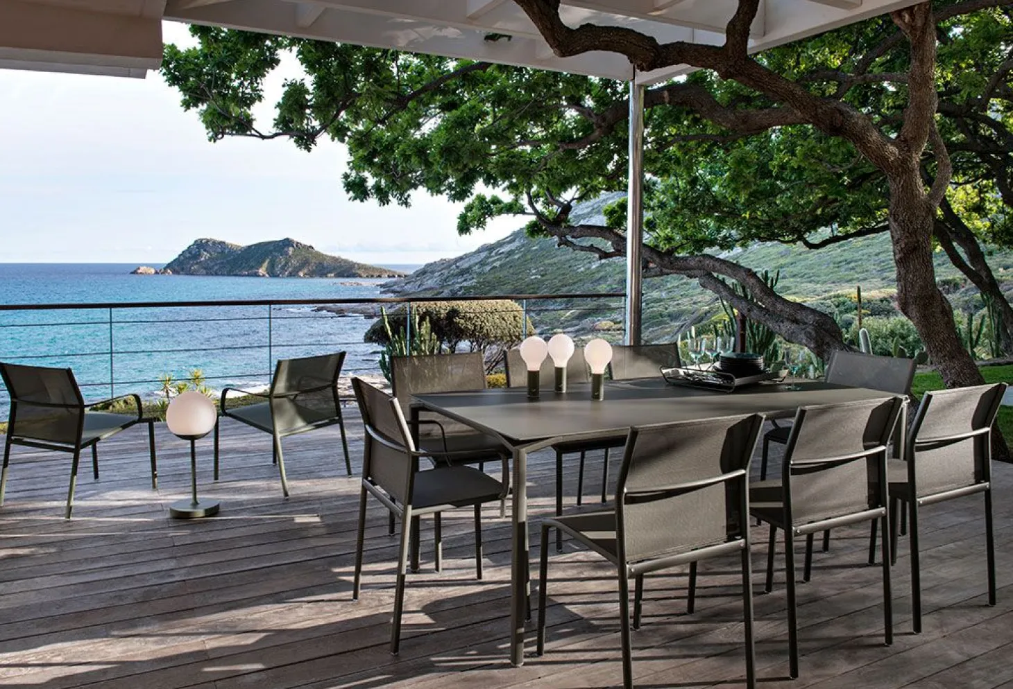 Fermob Calvi Tisch 195x95 Chili