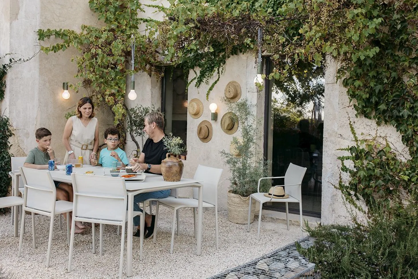 Fermob Calvi Tisch 195x95 Chili