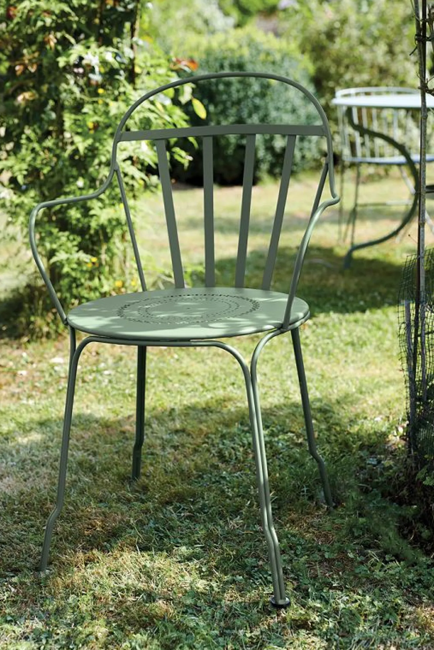 Fermob Louvre Sessel Baumwollweiß