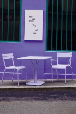 Fermob Luxembourg Sessel stapelbar Lindgrün