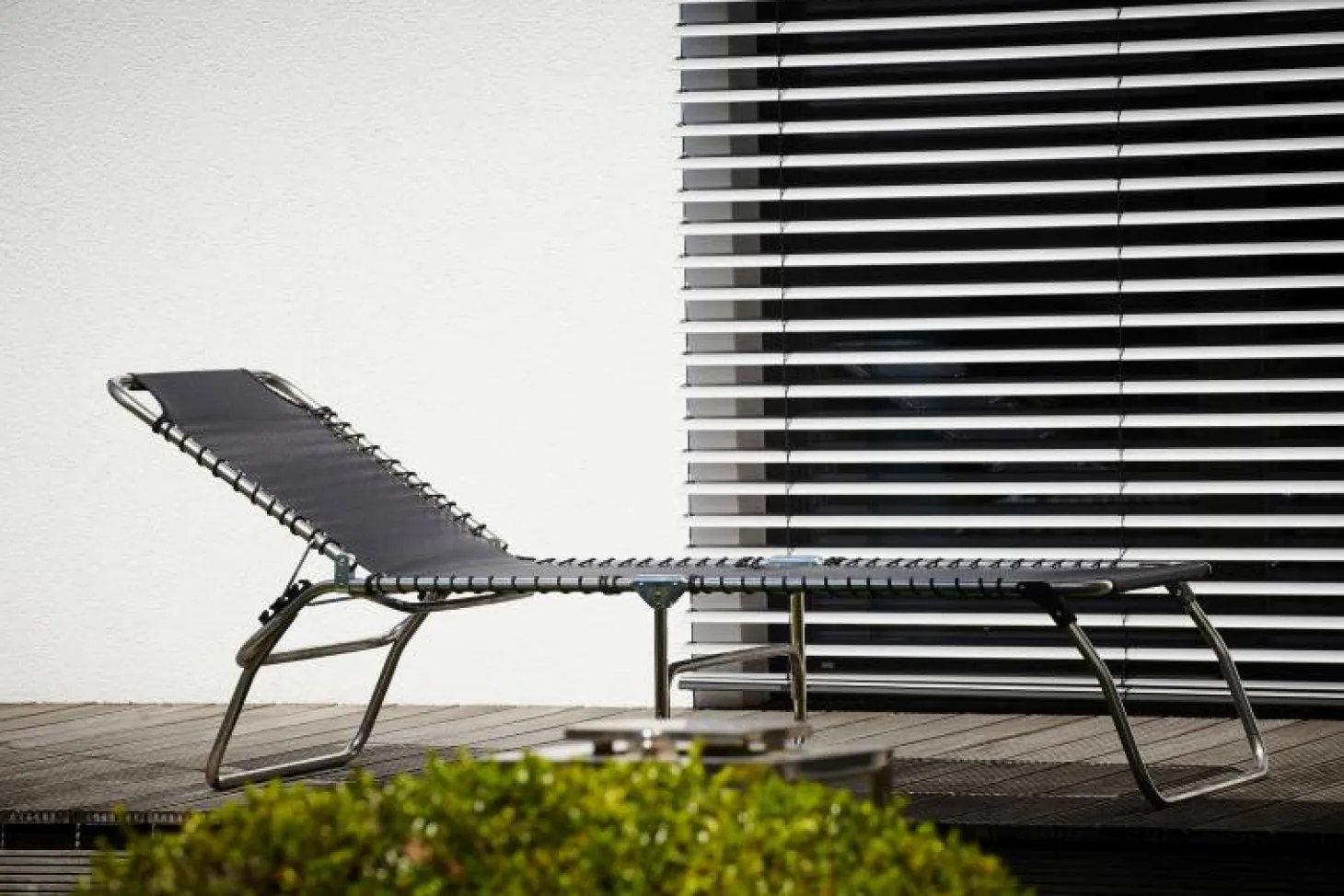 Fiam Fiam Amigo xxl - Dreibeinliege Taupe mit taupem Band