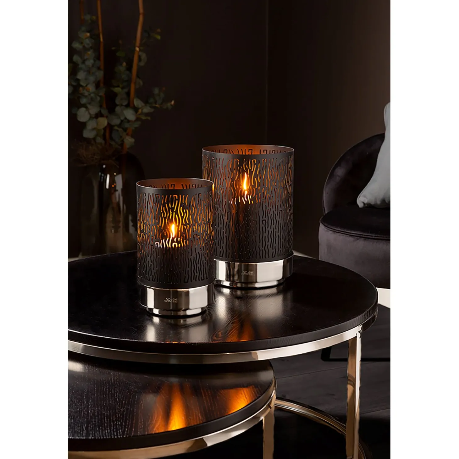 Fink Marian schwarzes Windlicht mit wellenförmigen Cut-Outs Ø 16 cm, Höhe 26 cm