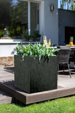 Fleur Ami Roccastone würfelförmiger Betonpflanzkübel 40 x 44 cm anthrazit