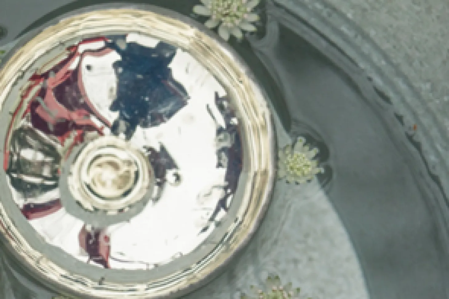 Grün Form Glasschwimmlicht Ø10 cm silber