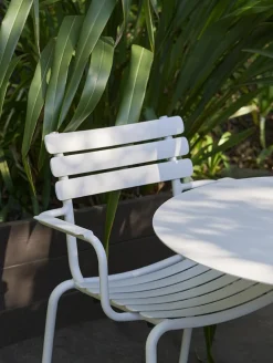 HOUE ALUA Outdoor Stuhl mit Armlehne Olivgrün