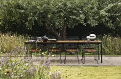 HOUE Outdoor Esstisch Four - schwarzes Gestell 160 x 90 cm