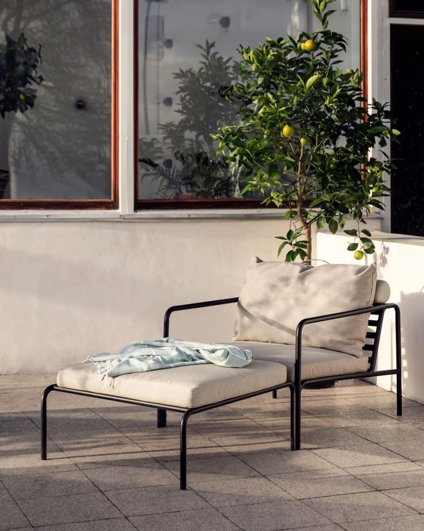 HOUE Outdoor Ottoman AVON schwarz Dunkelgrau