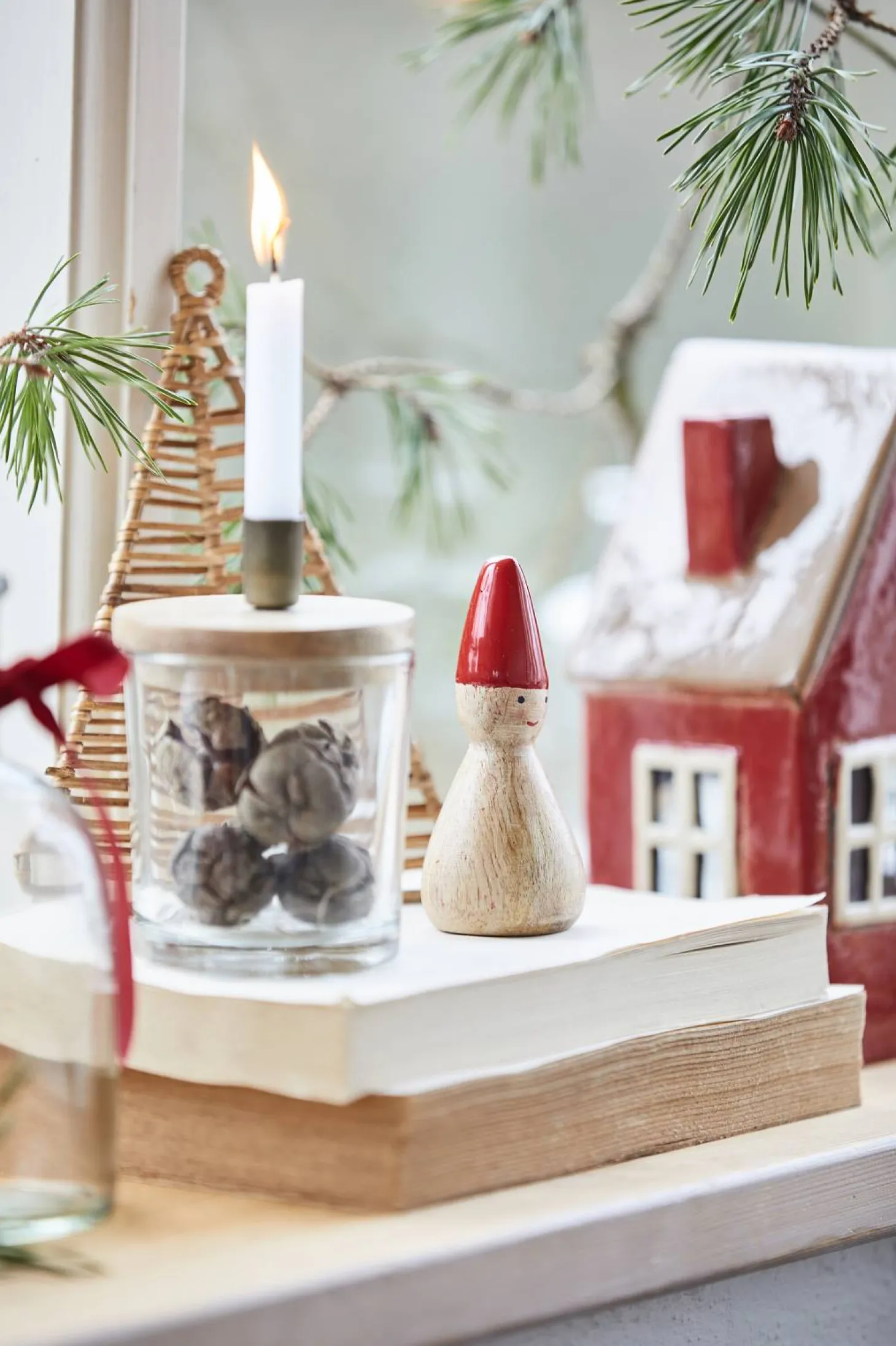 IB laursen Wichtelmännchen stehend mit grünem Hut