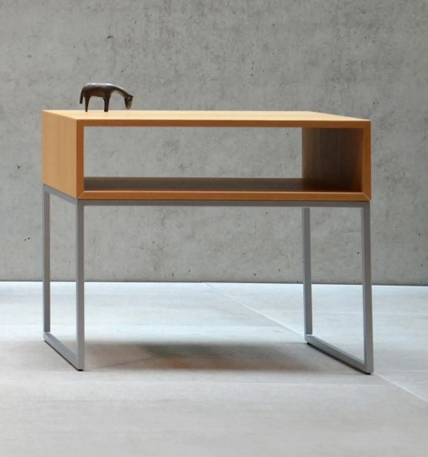 Jan Kurtz Beistelltisch Dina Rechteckig Tablett Weiß / Gestell Lunasilber