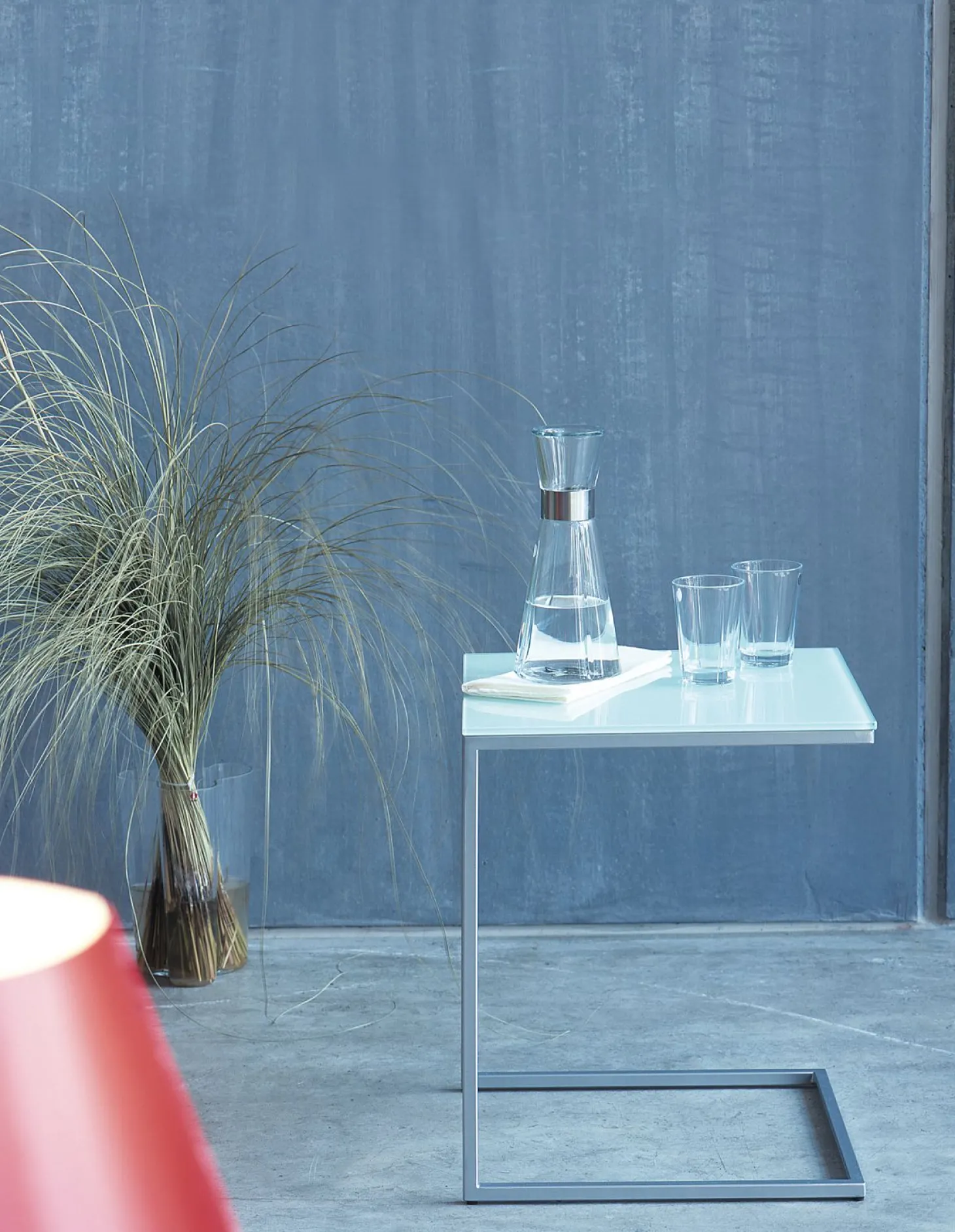 Jan Kurtz Classico Beistelltisch U-Form Gestell Schwarz / Platte Weiß