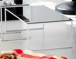 Jan Kurtz Classico Couchtisch Rechteckig Gestell Schwarz / Platte Rot