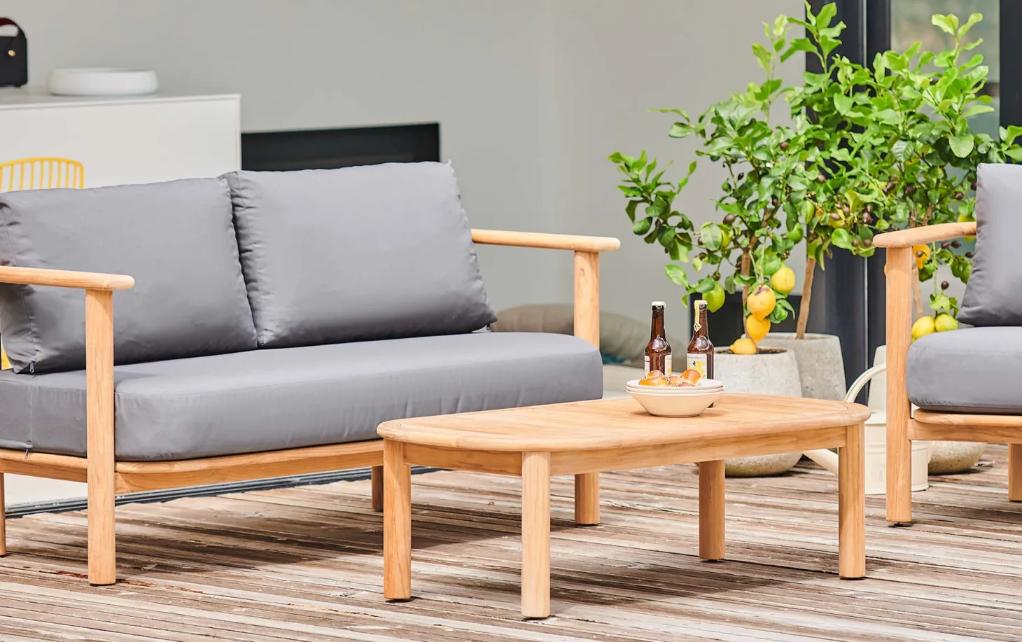 Jan Kurtz Couchtisch Alva Outdoor aus massivem Teak