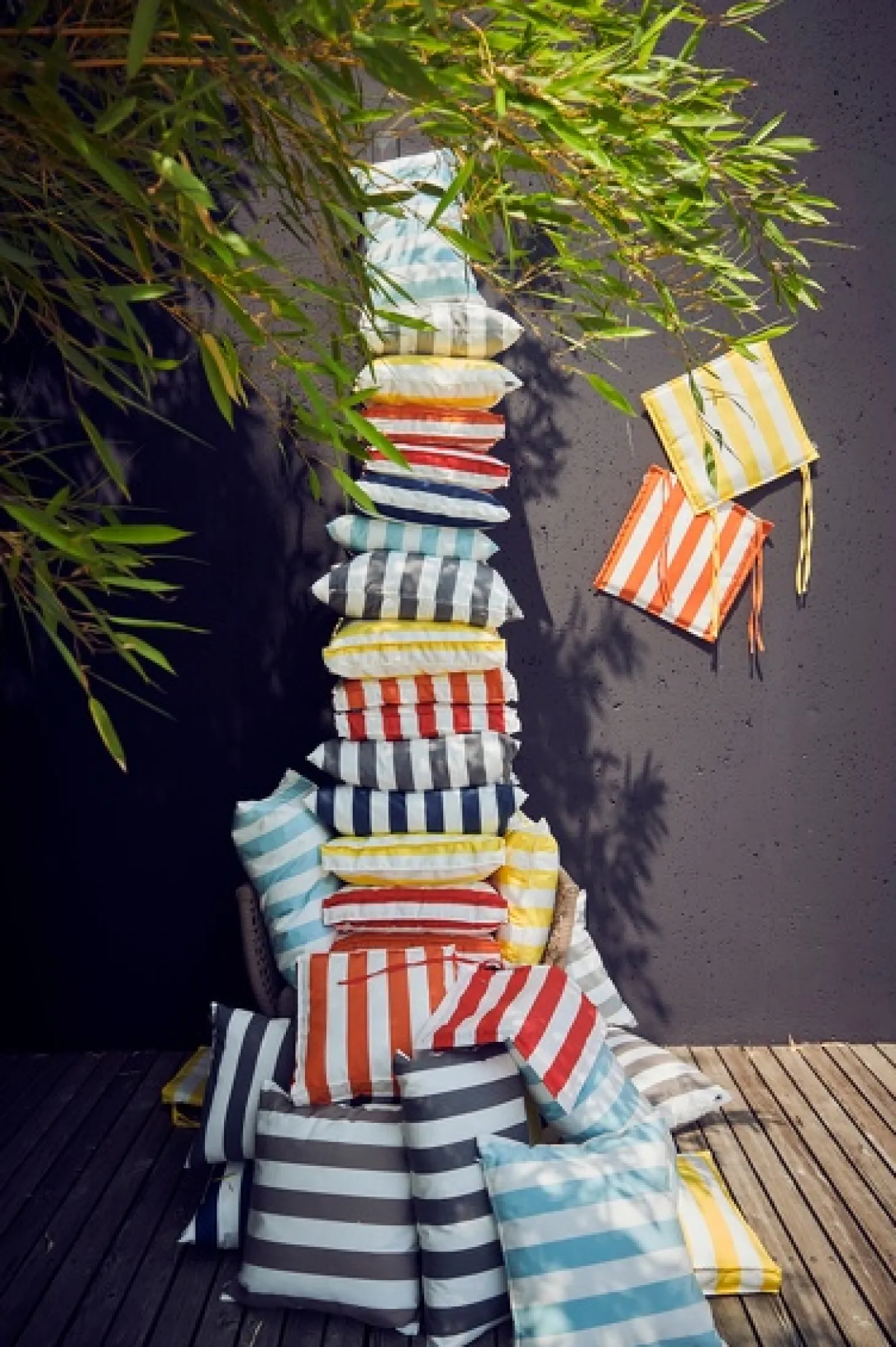 Jan Kurtz Kissen SOMNIA Streifen weiß/rot 48 x 48 cm