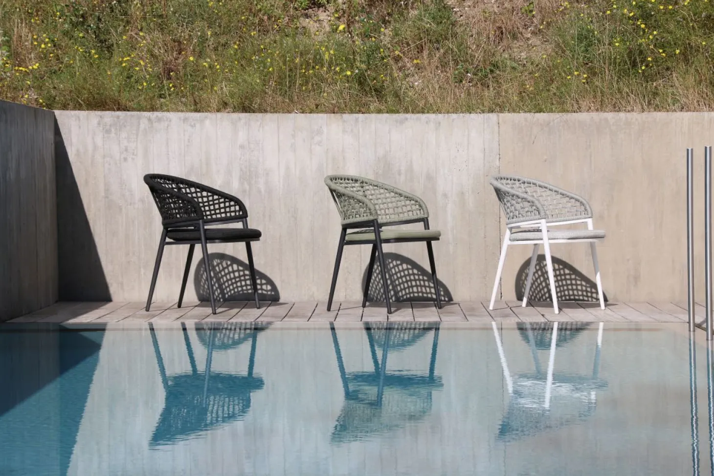 4-M Design Jack Bequemer Outdoor Polstersessel Mokka - Latte, Vertikal