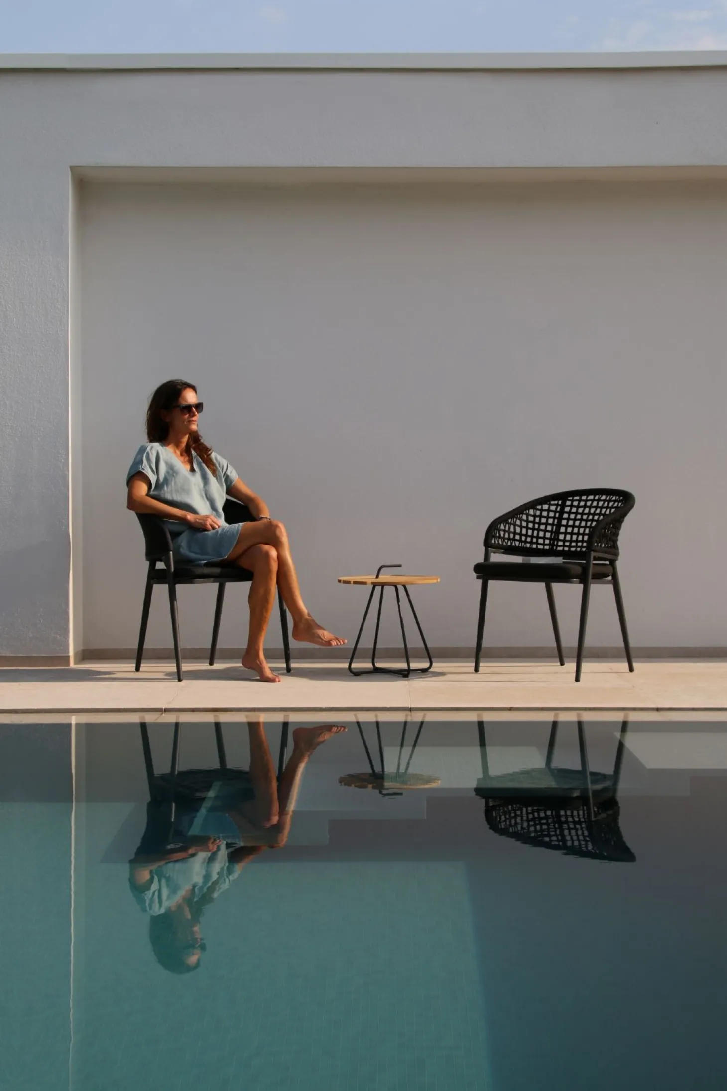 4-M Design Jack Bequemer Outdoor Polstersessel Mokka - Latte, Vertikal