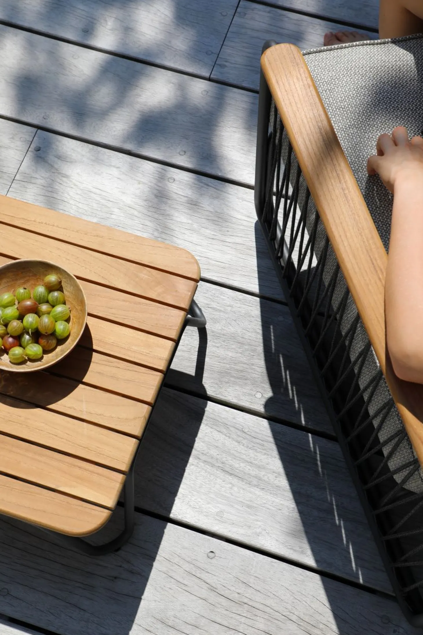 4-M Design RIVA rechteckiger Beistelltisch mit Teakplatte Outdoor