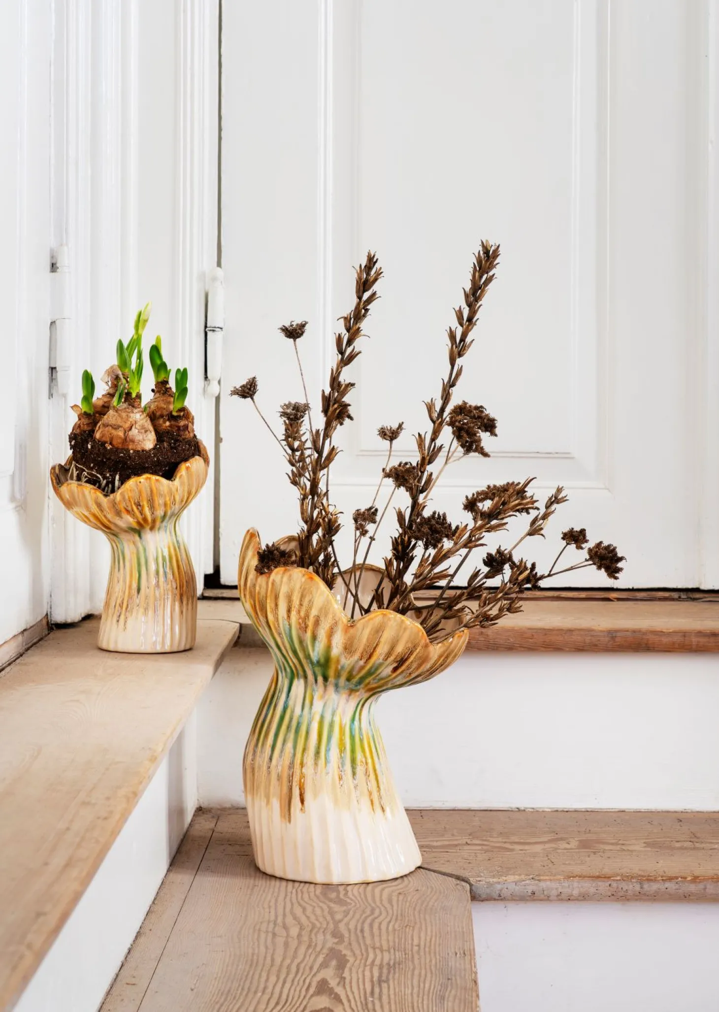 MADAM STOLTZ Vase aus Steingut - skulpturale Eleganz 14x20,5 cm