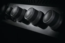 Napoleon ROGUE® 425 RSB - Gasgrill mit Seiten- und Rückbrennern