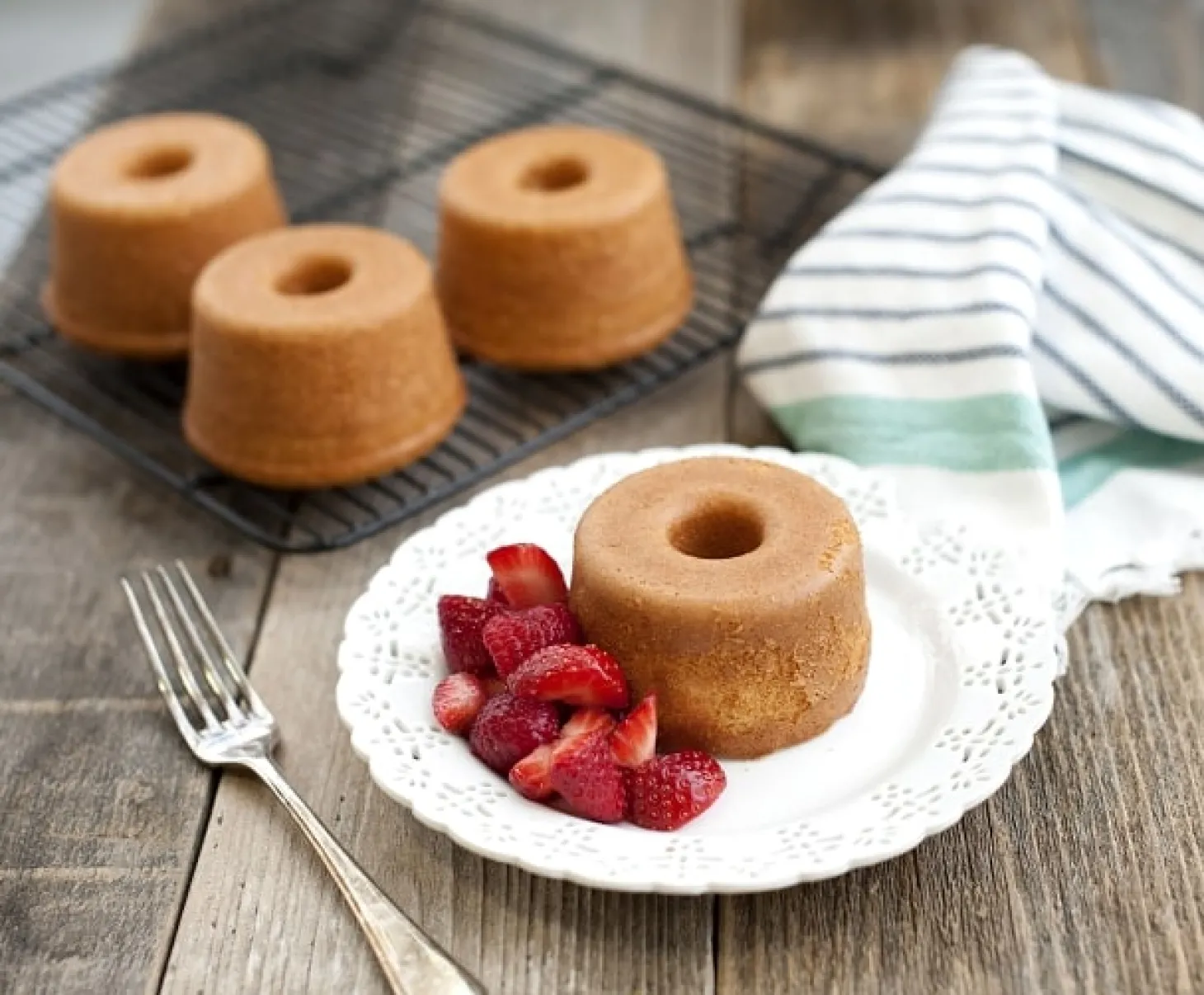 Nordic Ware Backform Angel Bundtlette Mini-Kuchen 1,4 Liter