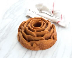 Nordic Ware Kuchenform Rose Bundt Pan