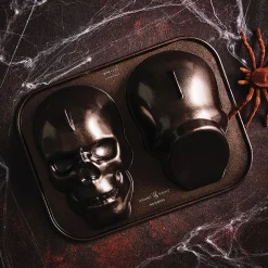Nordic Ware Totenkopf - Kuchenform (Halloween)