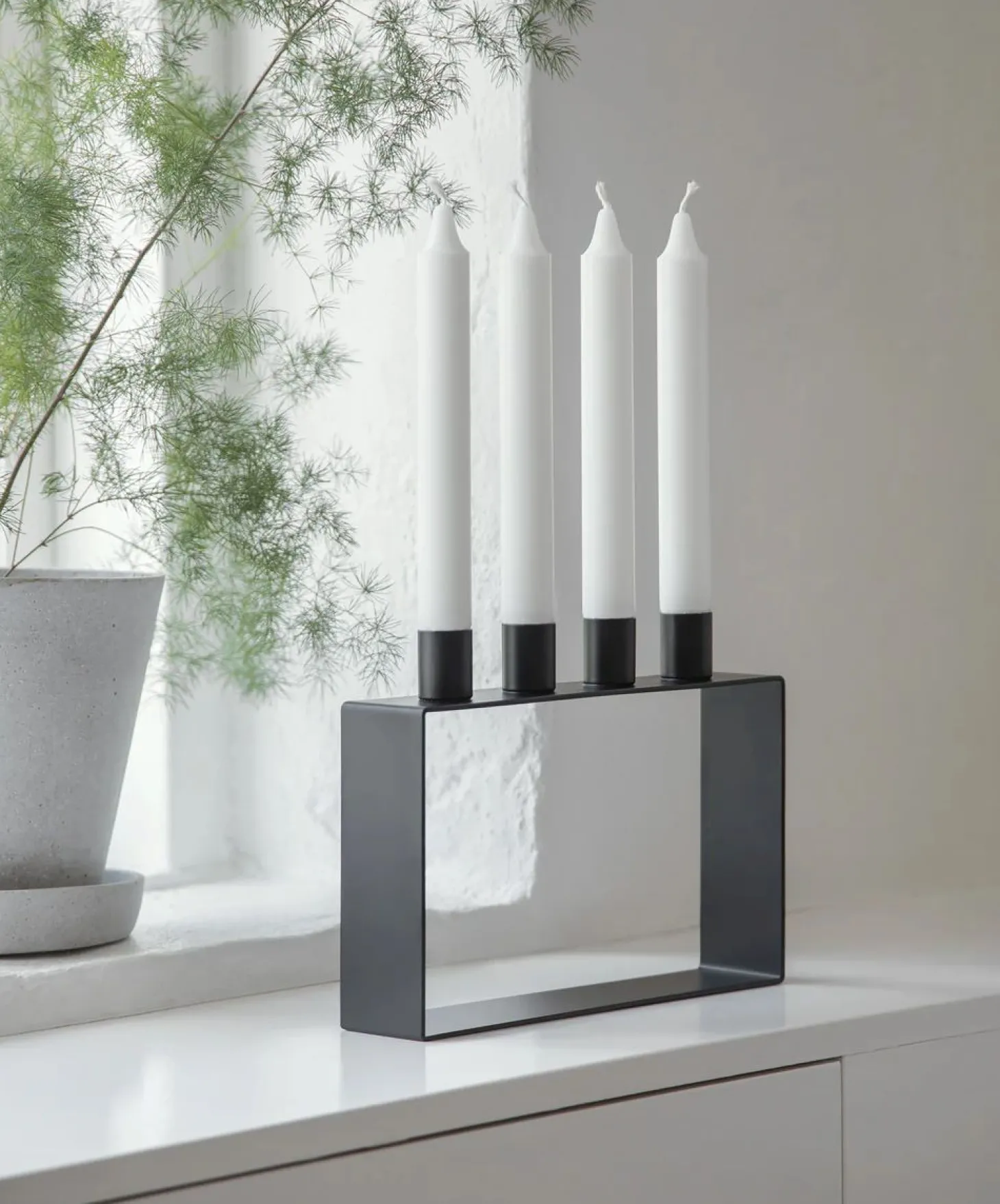 Novoform Frame Kerzenhalter schwarz - skandinavischer Stil 6,7 x 9,7 cm