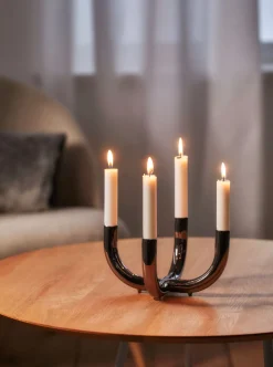 Philippi Salone Stabkerzenleuchter mit dunkler Titan-Beschichtung