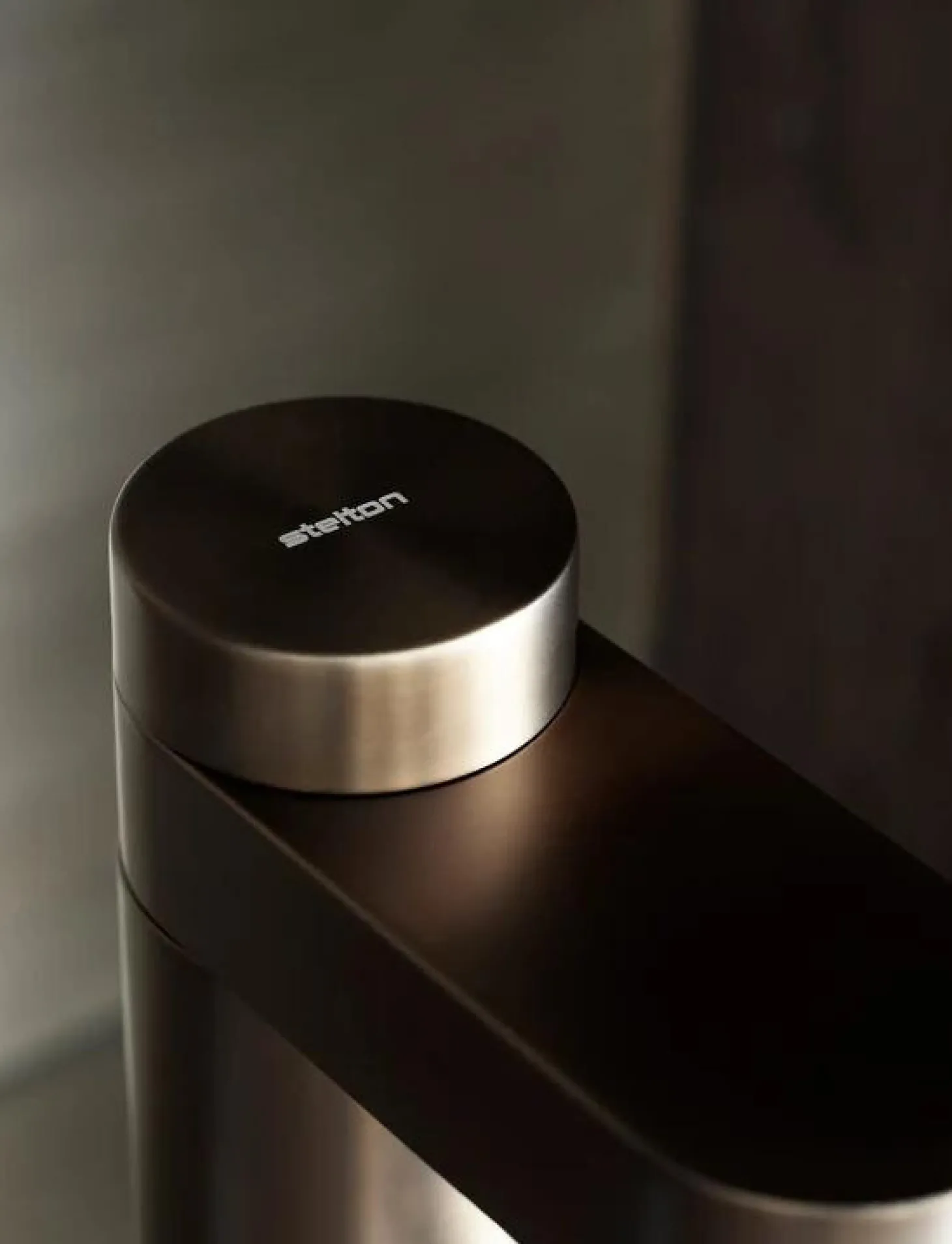 Stelton Brus Wassersprudler braun metallic