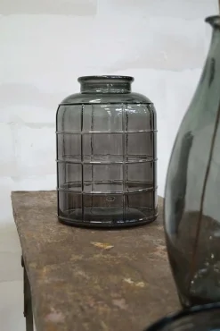 Trademark Living Glasvase Steve mit Rechteck-Muster Grau