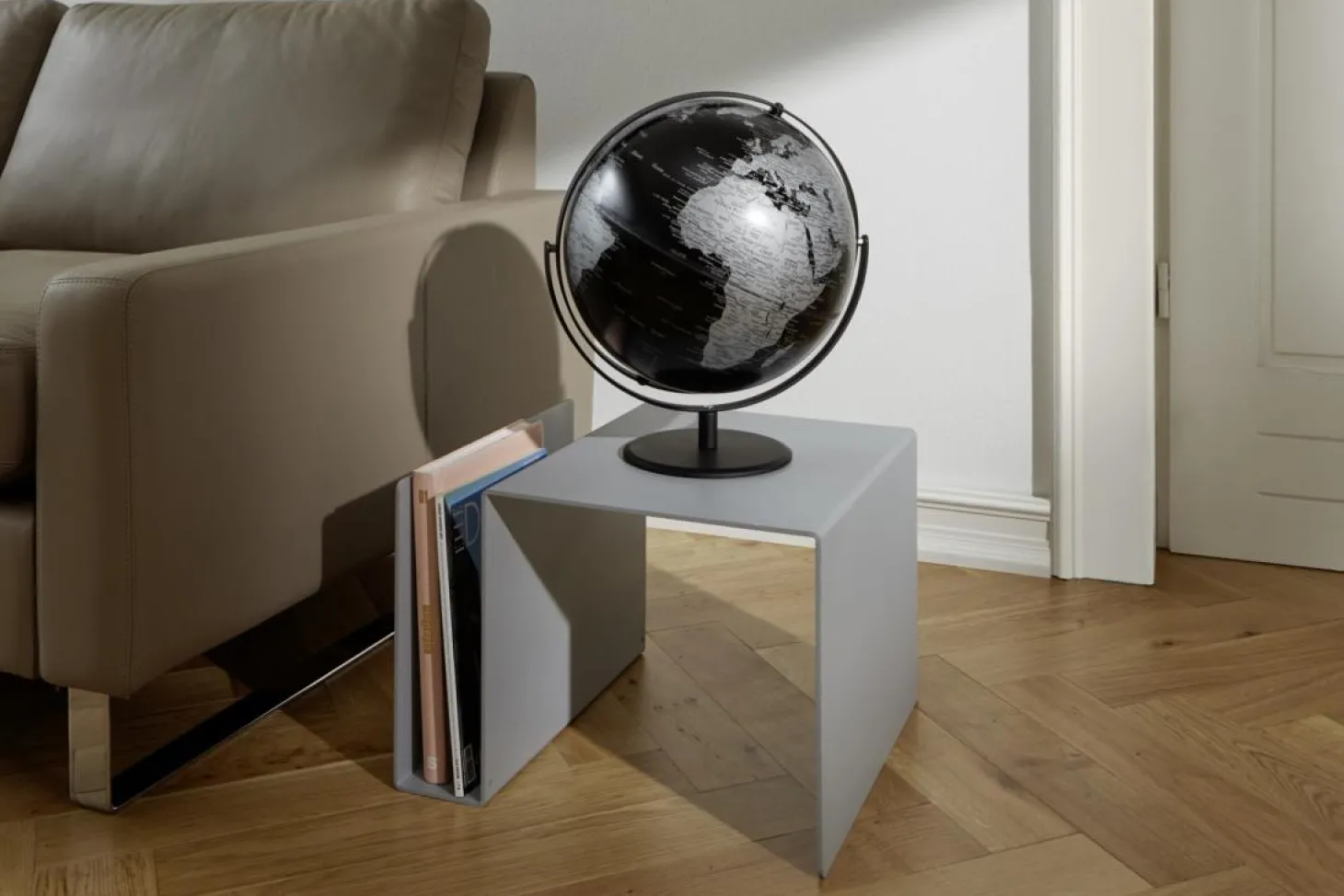 TROIKA Globus Saturn silber, matt