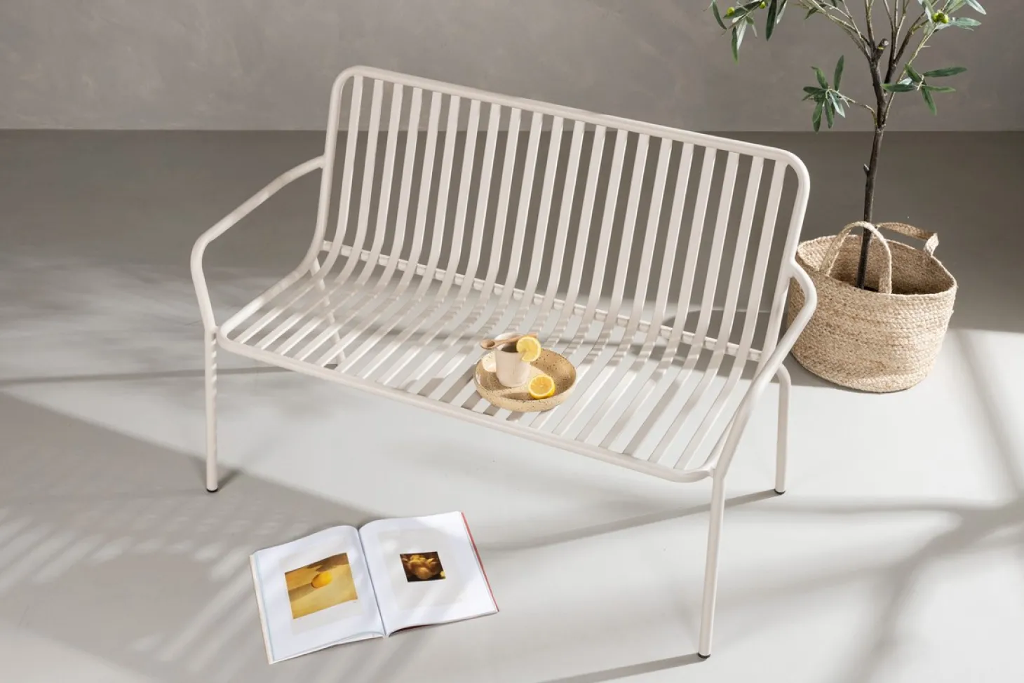 Venture Design Peking Bank Beige 130 cm