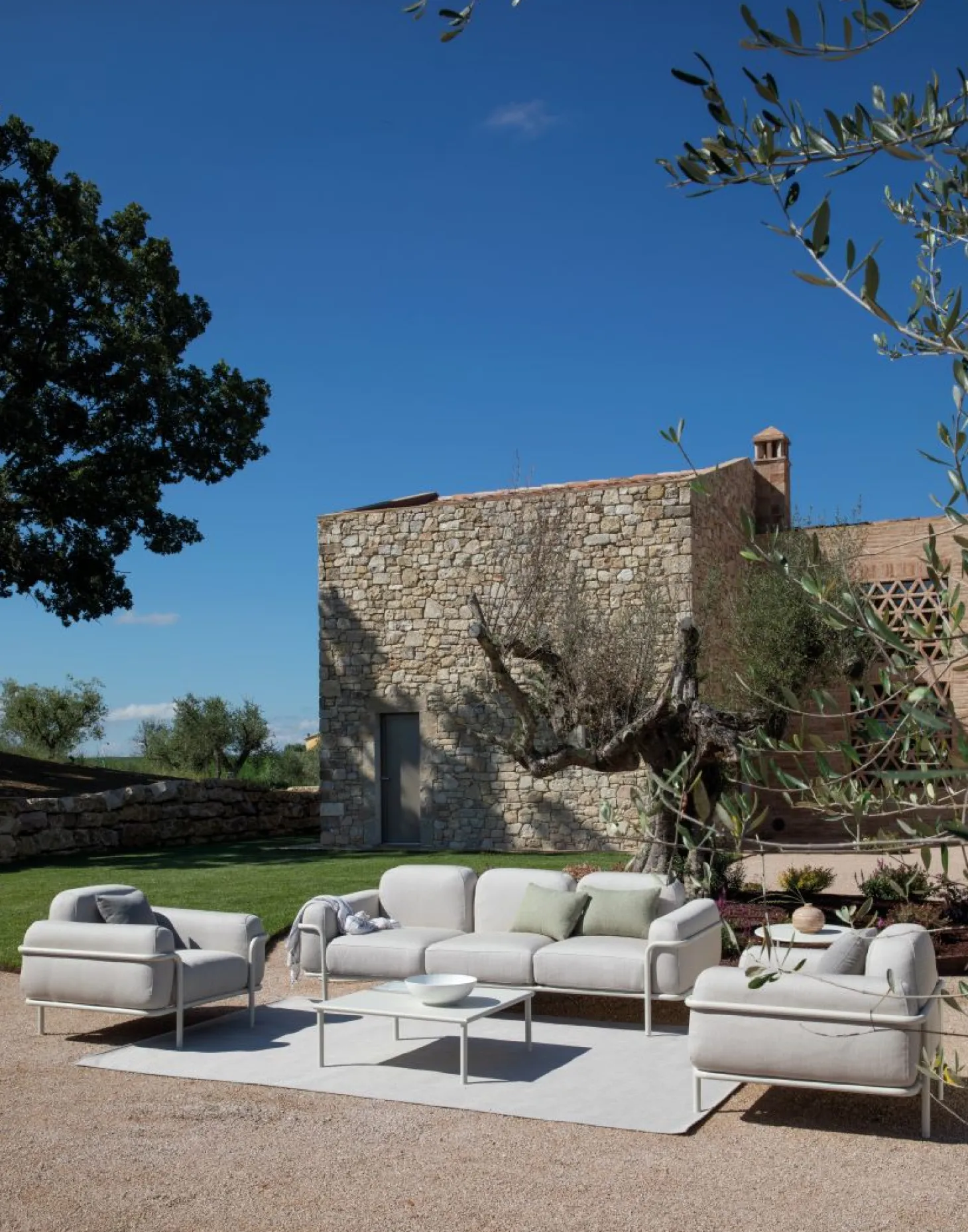 vermobil Hug 3-Sitzer Outdoor Sofa- Lounge Möbel Weiß-Braun Dunkelgrau