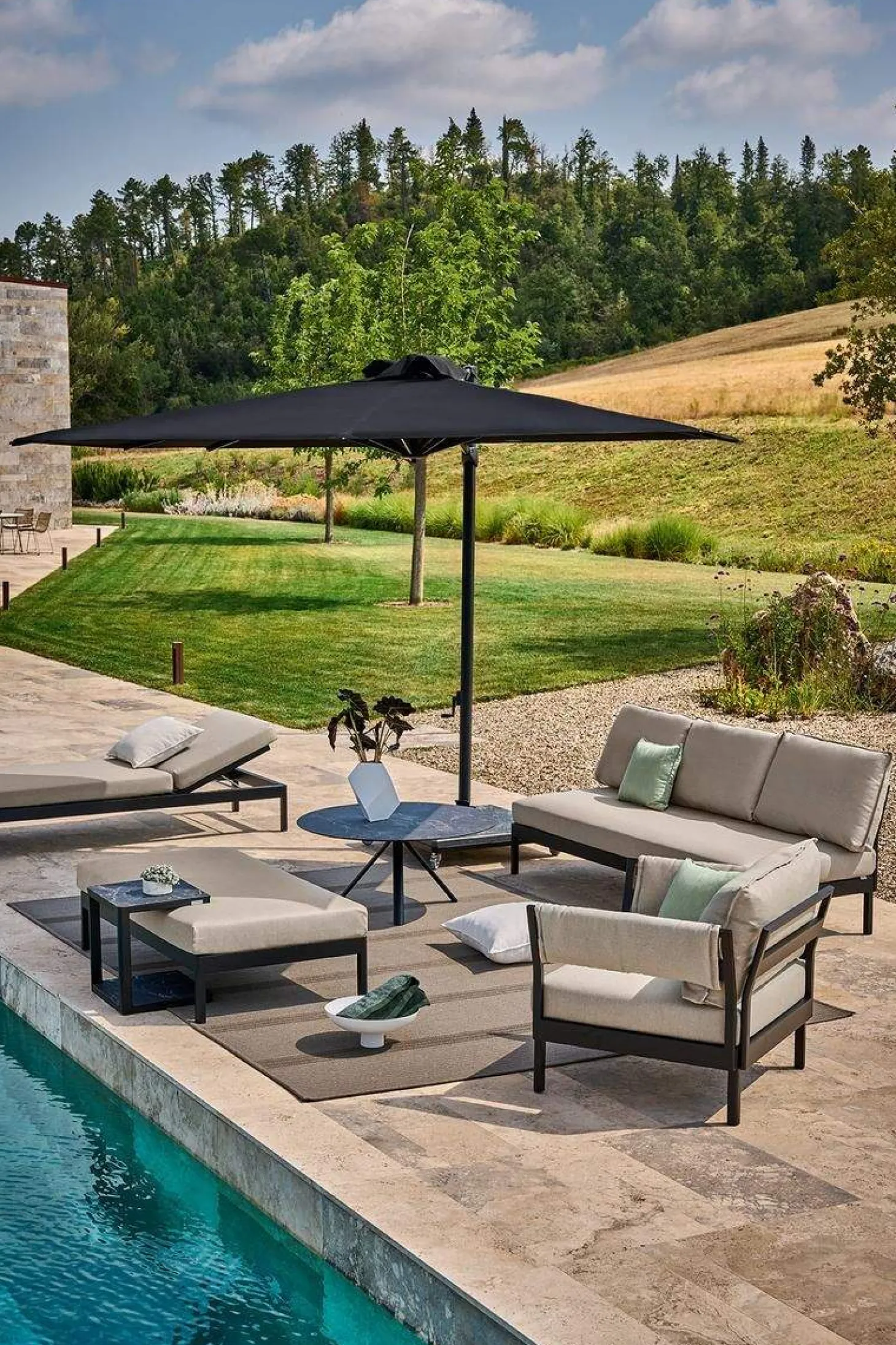 Weishäupl Freiarmschirm Acryltuch 300 x 300 cm mit Kurbelmechanismus Graphit/Schwarz