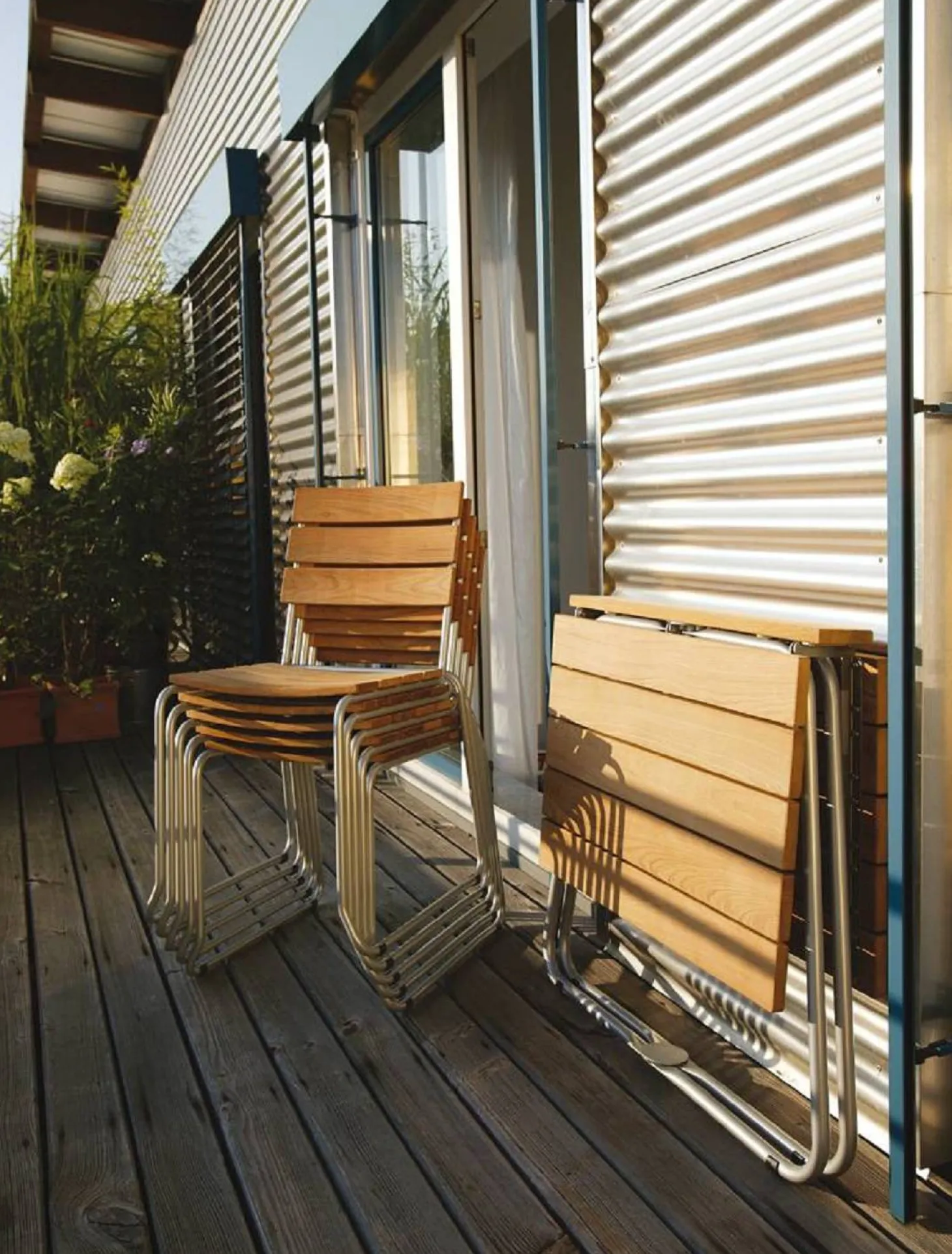 Weishäupl Outdoor Stuhl Balcony mit Teak Belattung Gestell Edelstahl geschliffen Belattung Teak