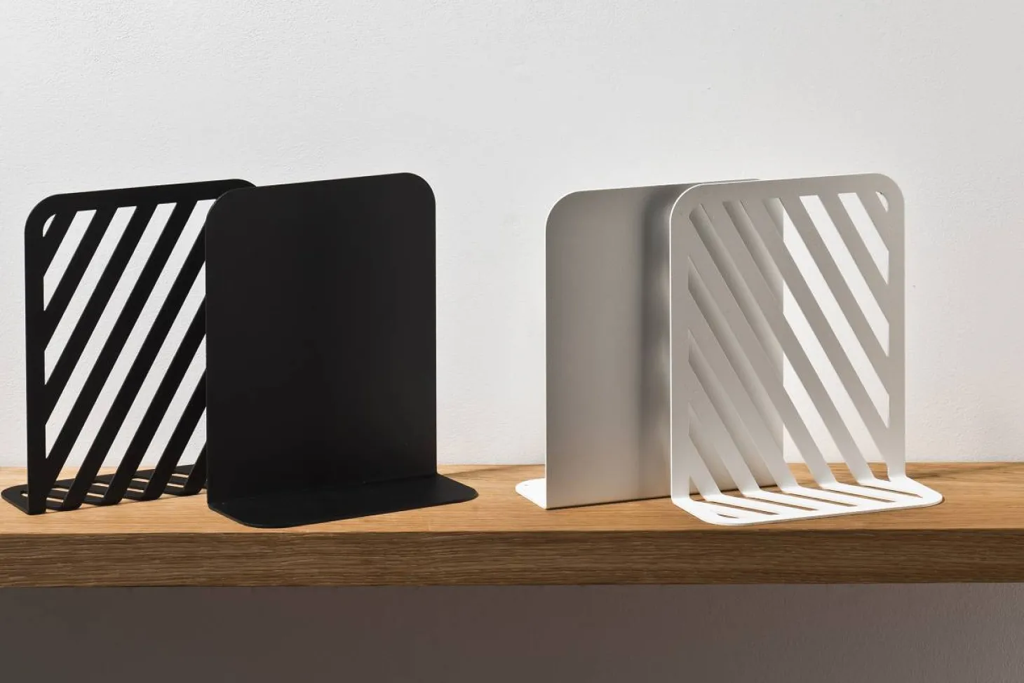 weld & co Buchstütze Grid schwarz