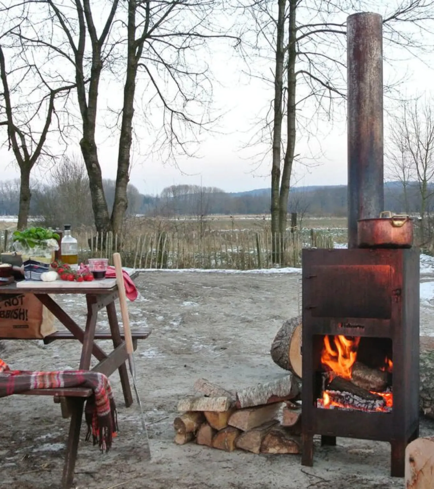 Weltevree Outdoorofen aus Cortenstahl