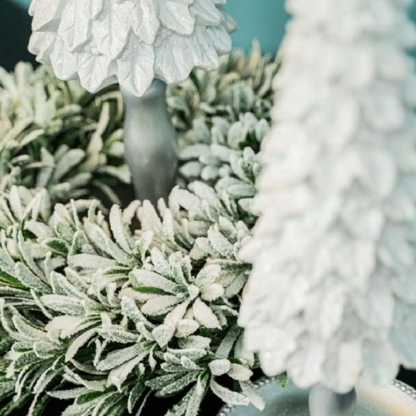 Werner Voß Kranz beschneit 55x55x11cm